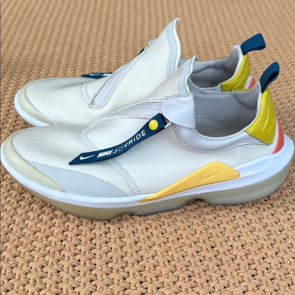 Nike Joyride Optik Vast Gray (off white with-silver)
Womens Size 9 Very Nice! - Picture 2 of 7